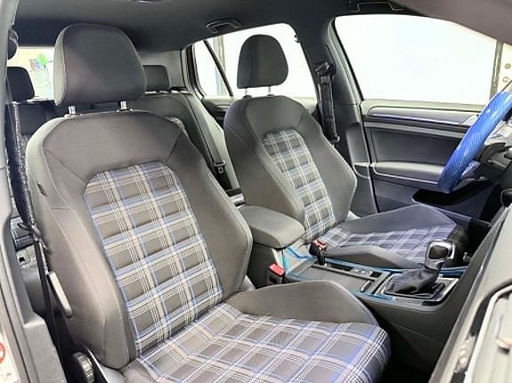 Volkswagen Golf I 12 of 21