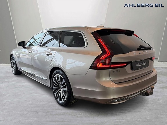 Volvo V90 3 of 5