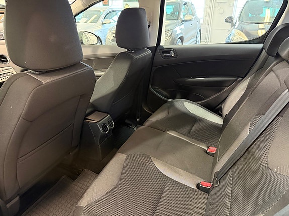 Peugeot 308 7 of 11