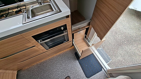 Adria Alpina 663 HT 8 of 23