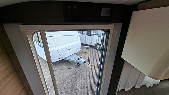 Adria Alpina 663 HT 20 of 23