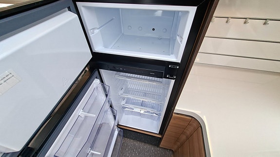 Adria Alpina 663 HT 5 of 23