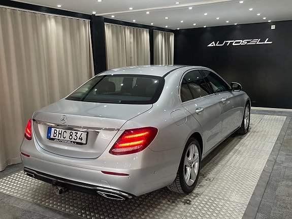 Mercedes-Benz E200 d 5 of 5