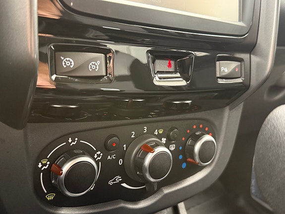 Dacia Duster 27 of 27