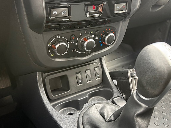 Dacia Duster 24 of 27
