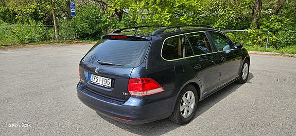 Volkswagen Golf V 5 of 6