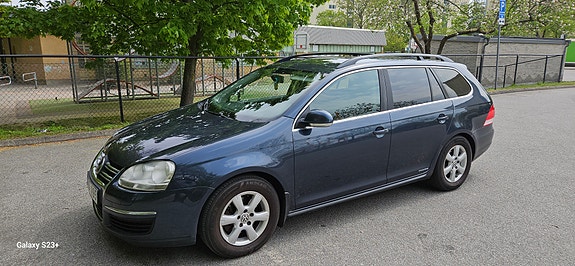 Volkswagen Golf V 4 of 6
