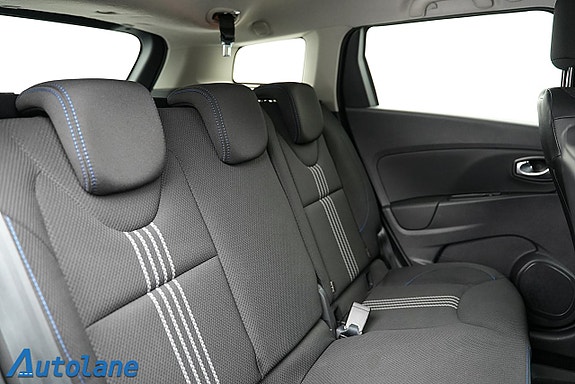 Renault Clio 17 of 26
