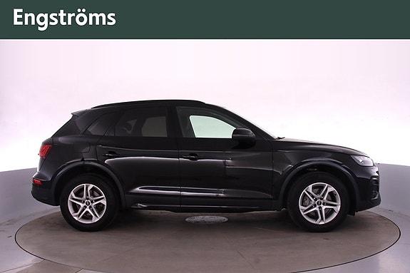 Audi Q5 2 of 5