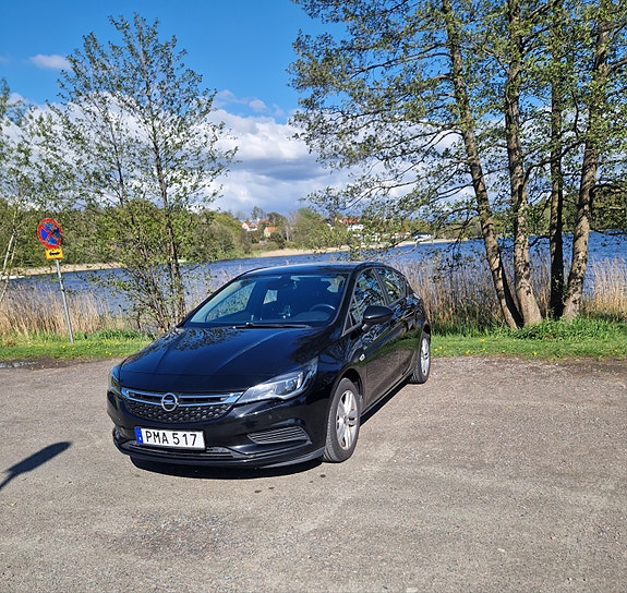 Opel Astra 2 of 5