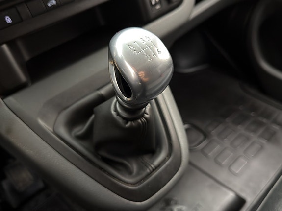 Peugeot Expert 28 of 30