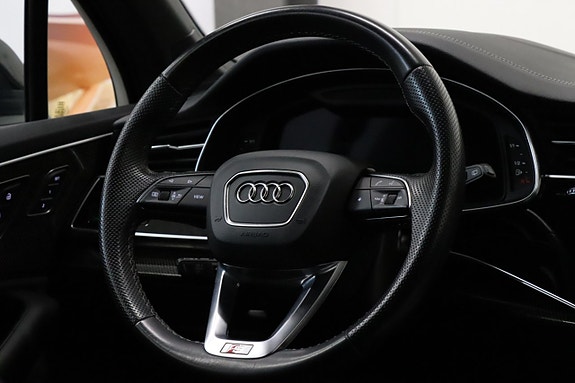 Audi Q7 16 of 30