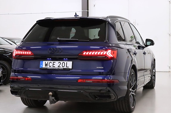 Audi Q7 9 of 30