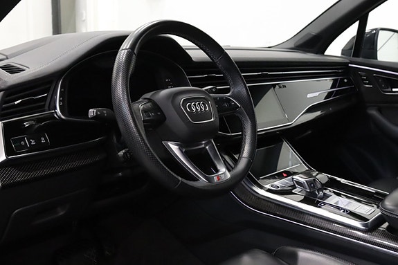 Audi Q7 12 of 30