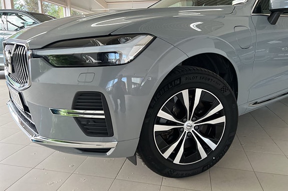 Volvo XC60 12 of 29