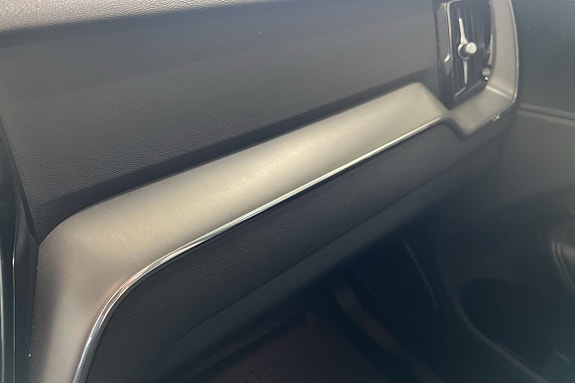 Volvo XC60 25 of 29