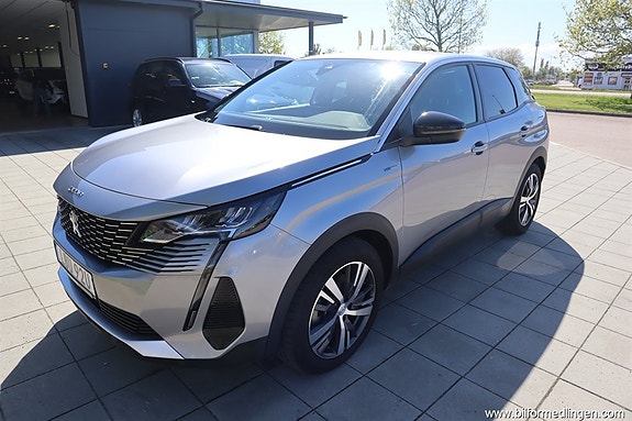 Peugeot 3008 2 of 5