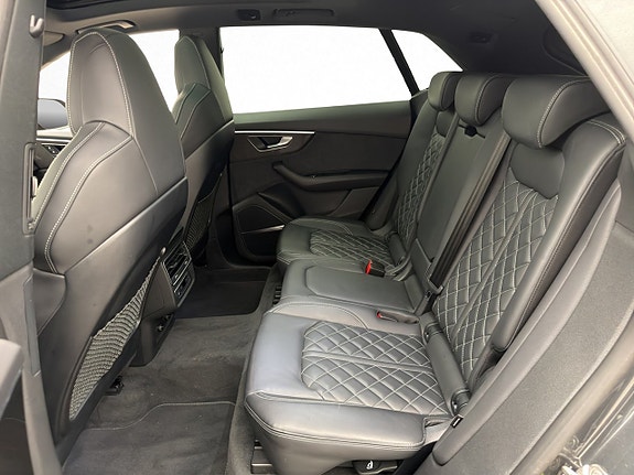 Audi Q8 29 of 30