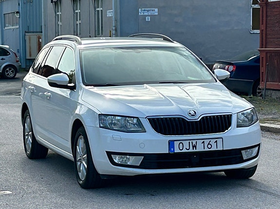 Skoda Octavia 3 of 5