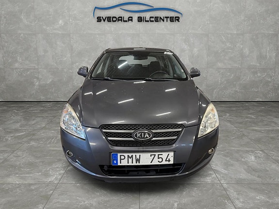 Kia Ceed 2 of 14