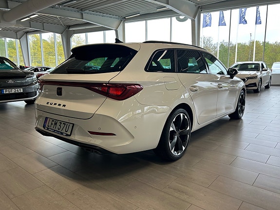Cupra Leon 2 of 5