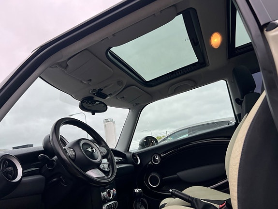 MINI Cooper 7 of 22