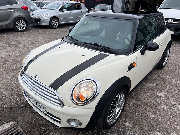 MINI Cooper 9 of 22