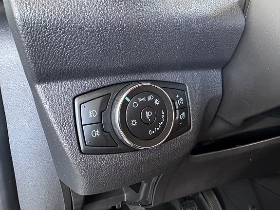 Ford Transit Courier 14 of 15