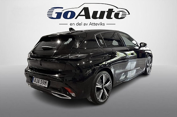 Peugeot 308 4 of 5