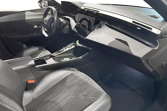 Peugeot 308 11 of 15