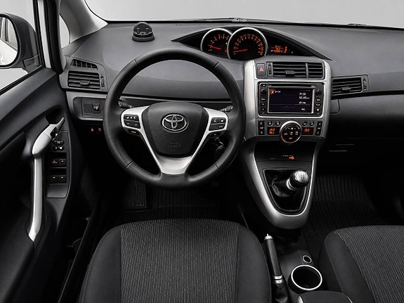 Toyota Verso 11 of 14