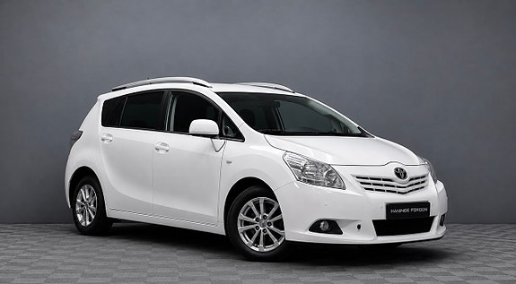 Toyota Verso 3 of 5
