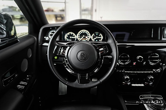 Rolls Royce Phantom 14 of 28