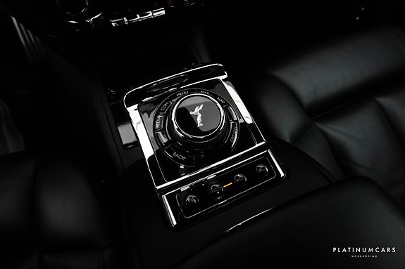 Rolls Royce Phantom 17 of 28