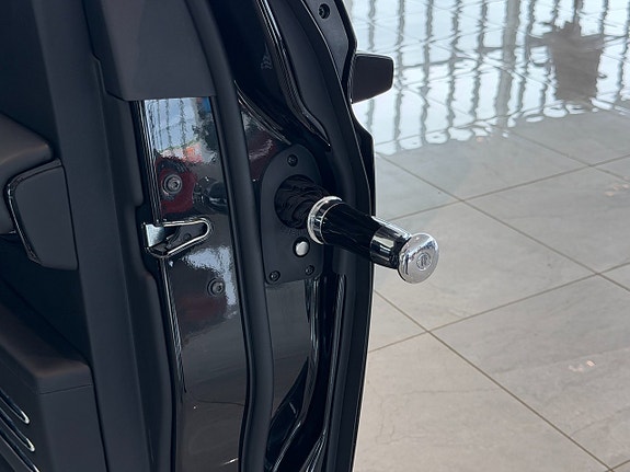 Rolls Royce Phantom 23 of 30