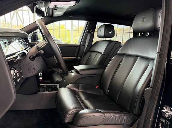 Rolls Royce Phantom 14 of 30