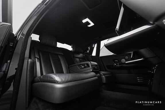 Rolls Royce Phantom 8 of 28