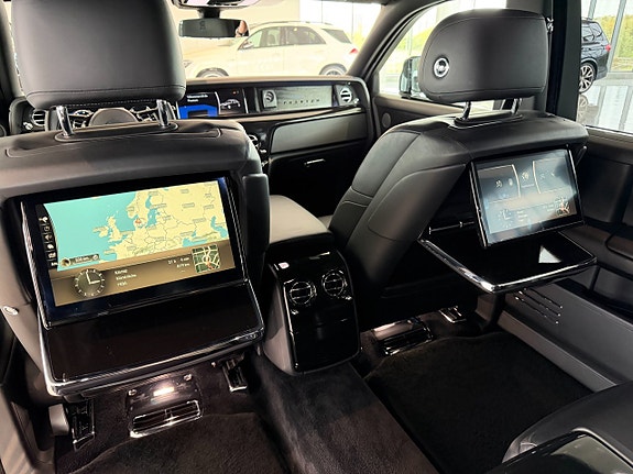Rolls Royce Phantom 22 of 30