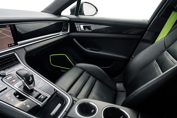 Porsche Panamera 4 20 of 27