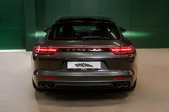 Porsche Panamera 4 8 of 27