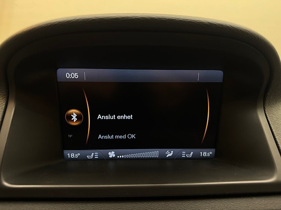 Volvo V70 13 of 19