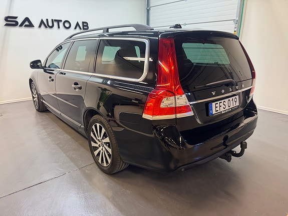 Volvo V70 6 of 19