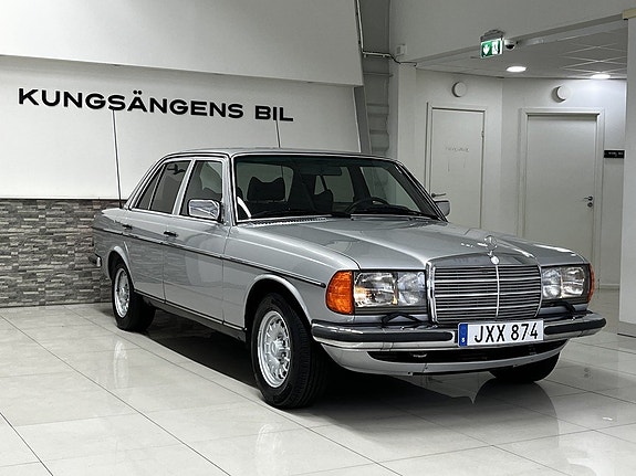 Mercedes-Benz 280 6 of 25