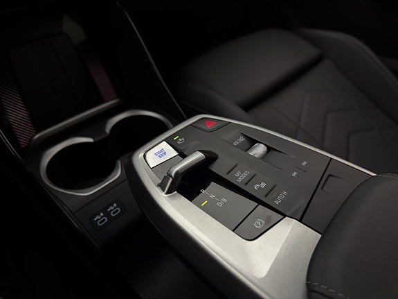 BMW iX2 24 of 30