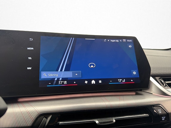BMW iX2 16 of 30