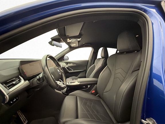 BMW iX2 28 of 30