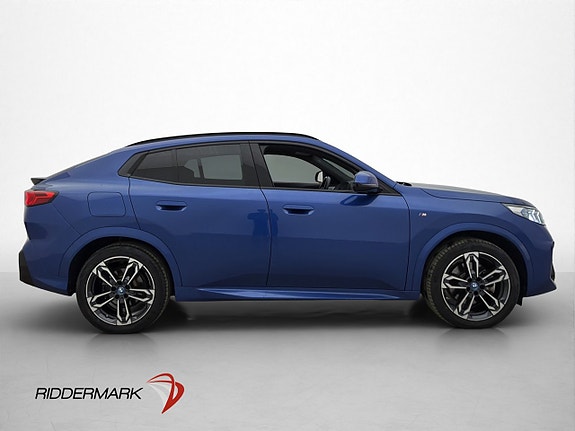 BMW iX2 8 of 30