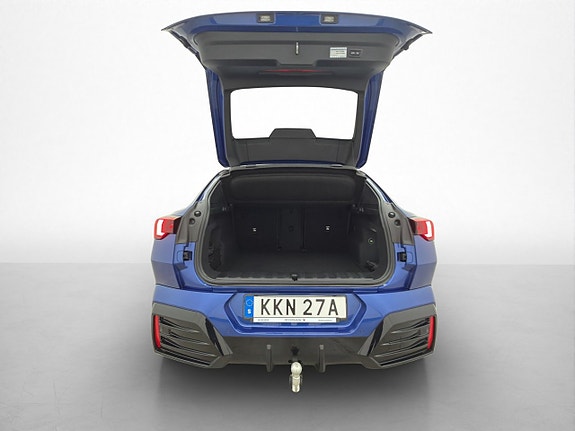 BMW iX2 9 of 30