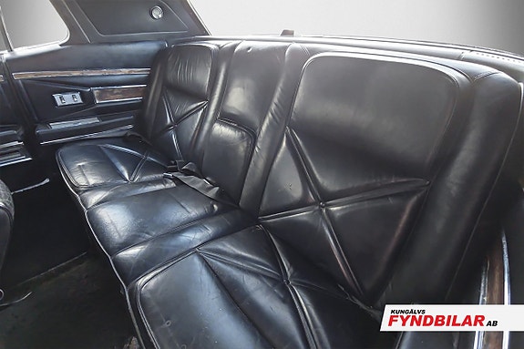 Lincoln Continental Mark III 8 of 10