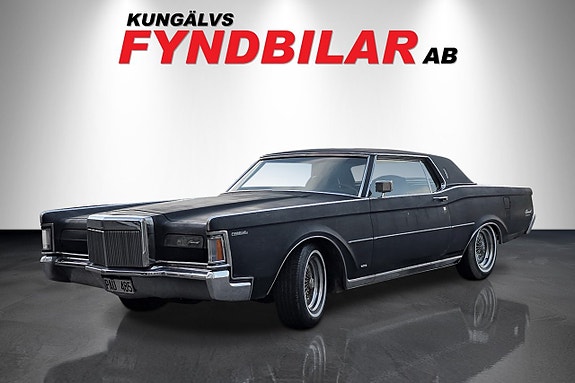 Lincoln Continental Mark III 2 of 5